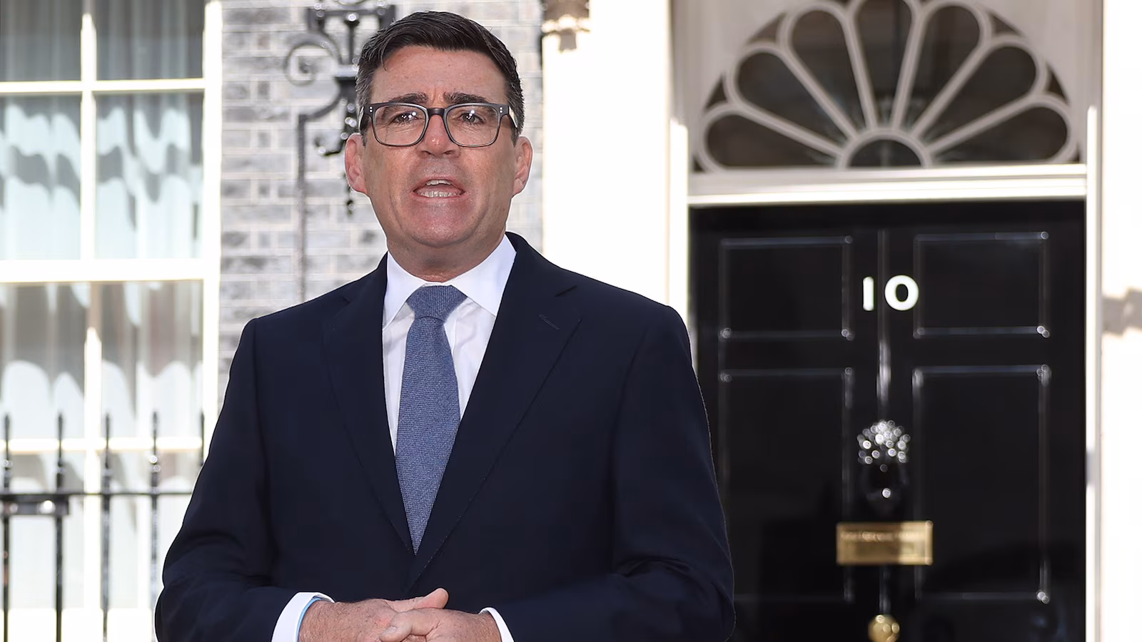 Andy Burnham Inaugurated as 7th Prime Minister of the UK: Prediction Market Accuracy and Political Turning Point